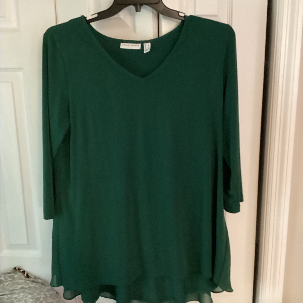 Susan Graver Emerald Green V-Neck Chiffon-Hem Blouse